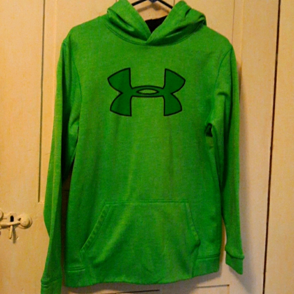 Youth xl under coldgear armour hoodie